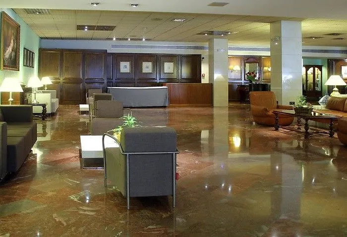 戈雅酒店 萨拉戈萨